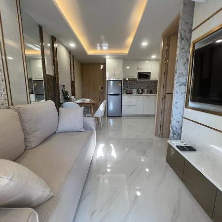 Romantic Beach Apartment芭堤雅水系高档酒店式公寓可做饭 Jomtien Beach Extérieur photo