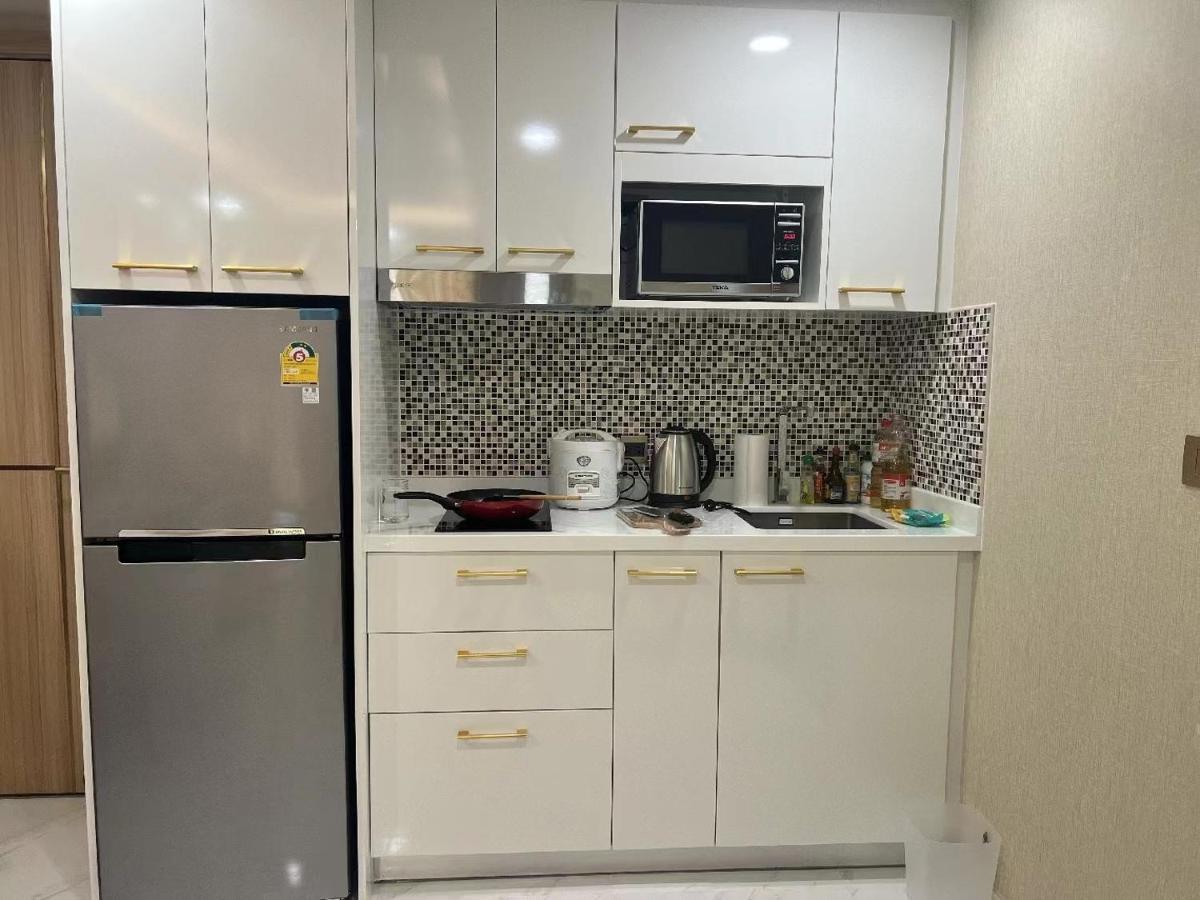 Romantic Beach Apartment芭堤雅水系高档酒店式公寓可做饭 Jomtien Beach Extérieur photo